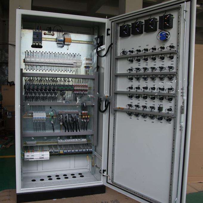 FS免拆外模板设备生产线与配电柜 现代建筑工业化的关键组合